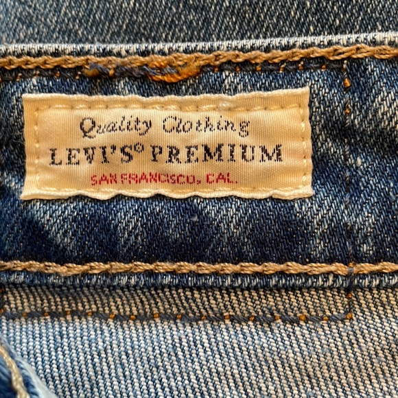 Levi high rise skinny jeans cut offs - Picture 8 of 12